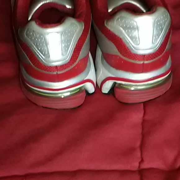 Adidas - Picture 3 of 6